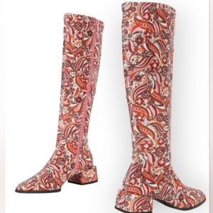 New Groovy 70s Hippie 8 Go-Go Retro Boho Chic Psychedelic Flower Power Boots